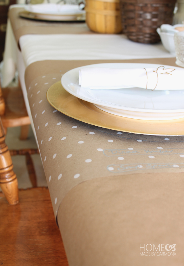 Paper roll as table cloth
