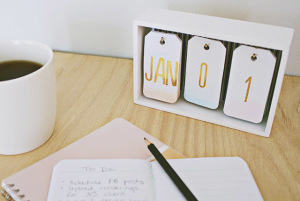 DIY Modern Desk Calendar
