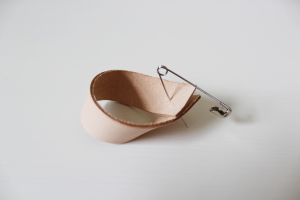 Learn how to make a gorgeous door stop with this tutorial from Annabode