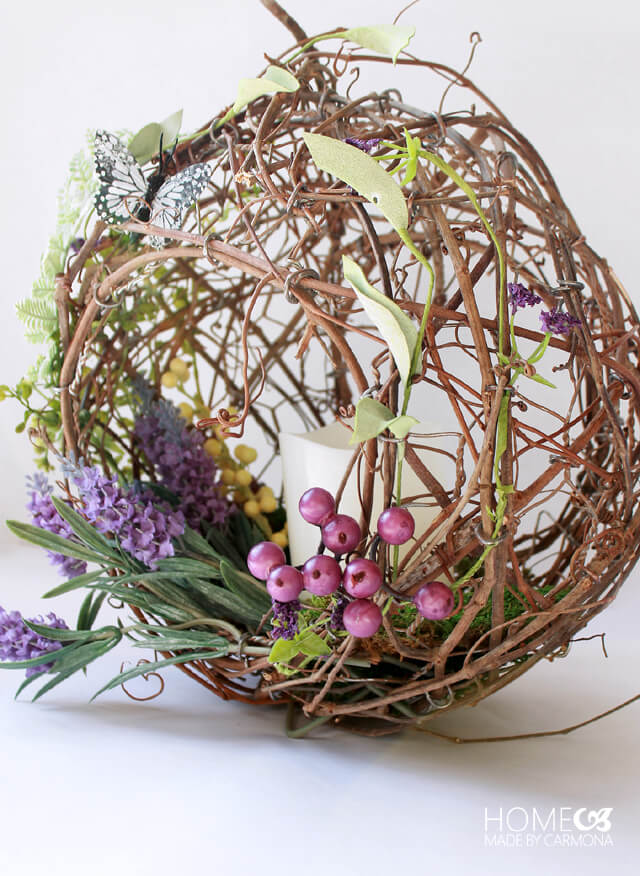 Peekaboo Basket Wreath