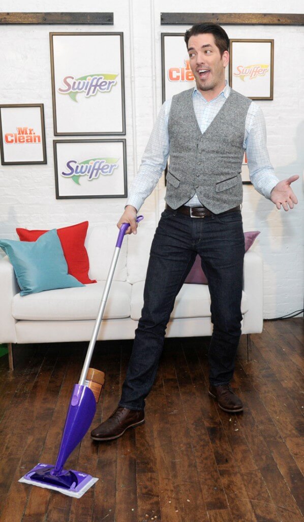 Home design expert and “Property Brother” Jonathan Scott hosts a Swiffer and Mr. Clean event in New York