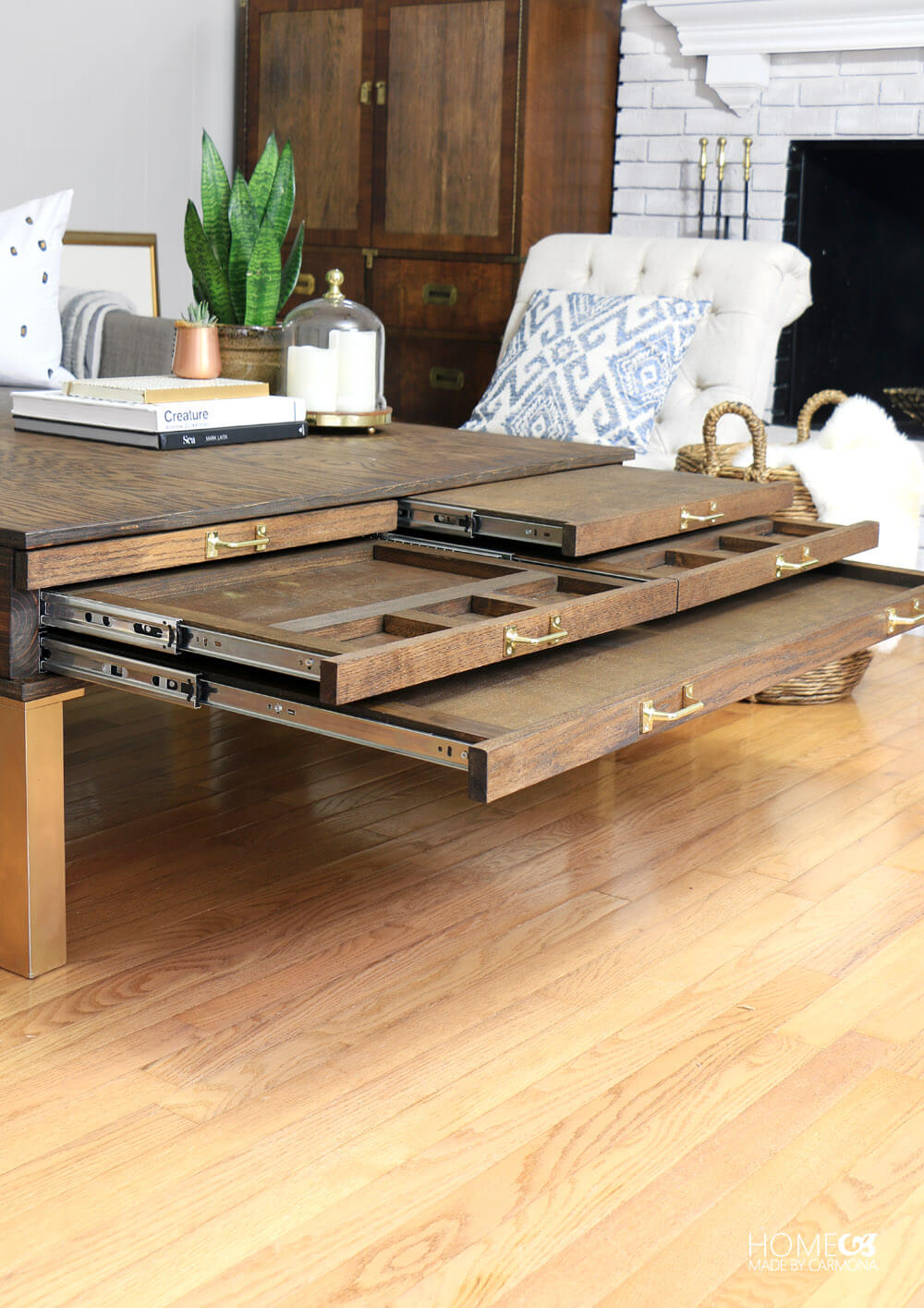 https://media.homemadebycarmona.com/2017/03/DIY-Coffee-Table-With-Storage-Compartments.jpg