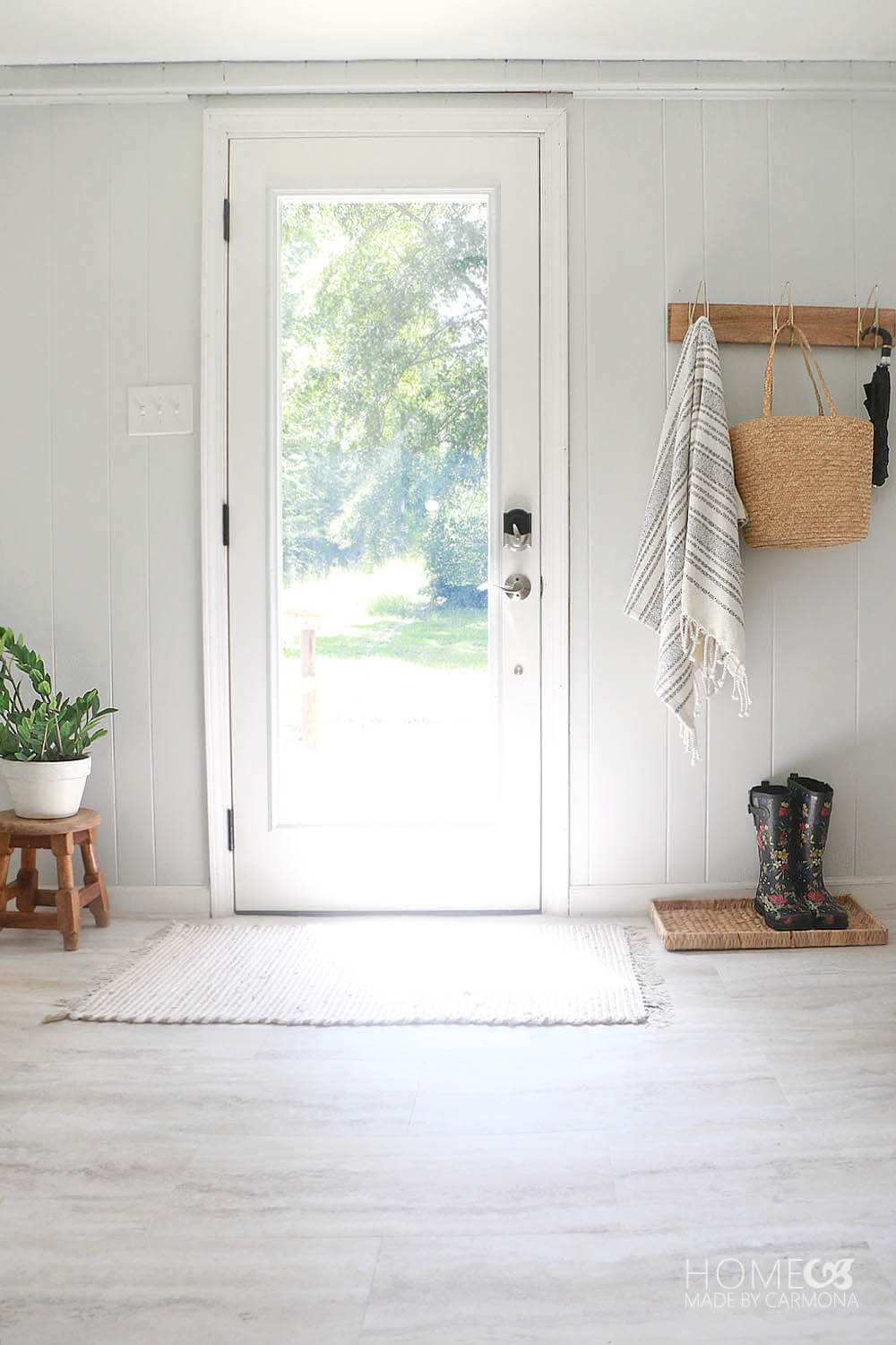 Entryway Makeover - 3 simple changes