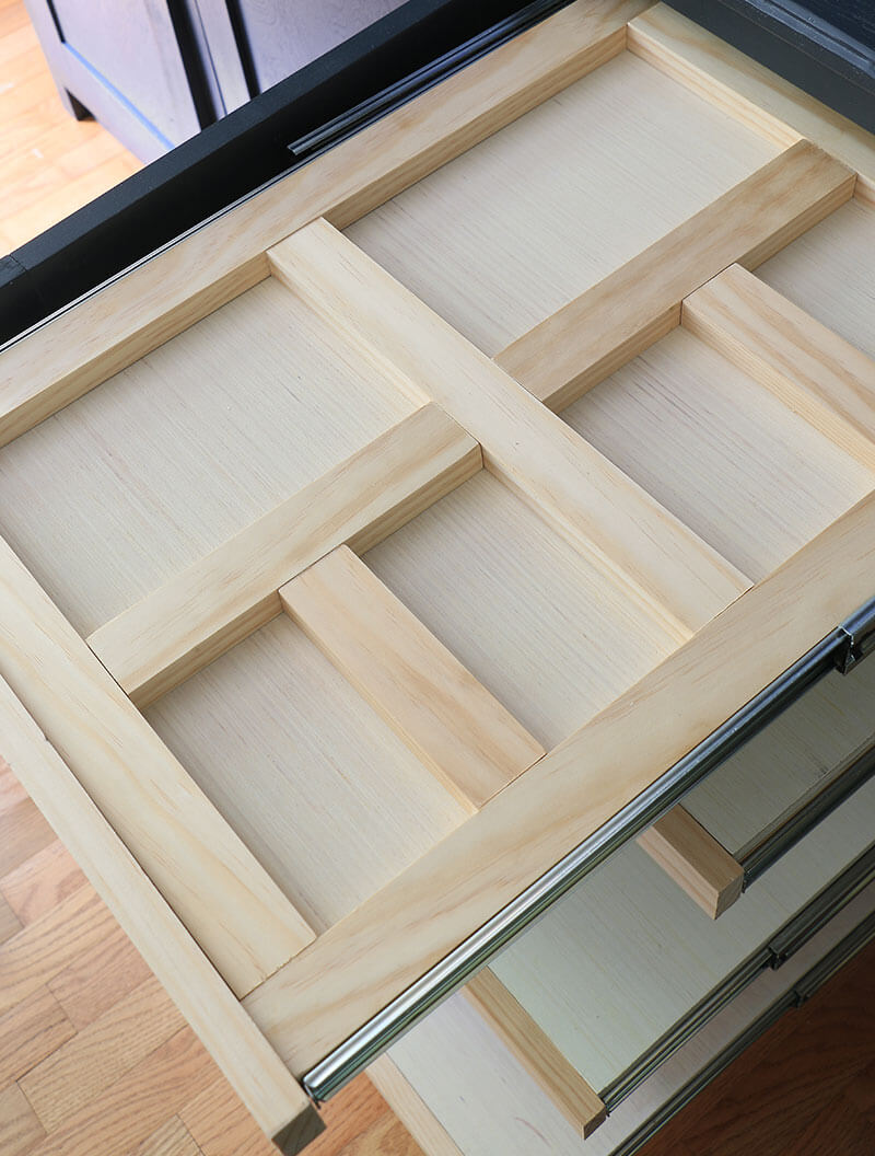 DIY-Drawer-pullout-compartments