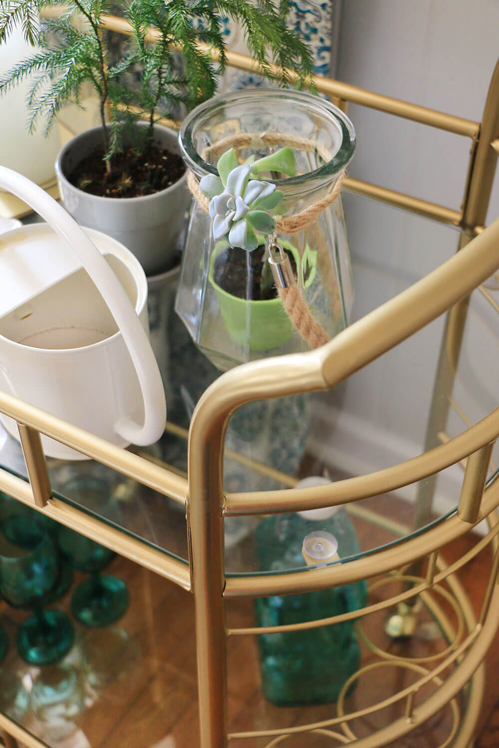 Bar-cart-with-plants
