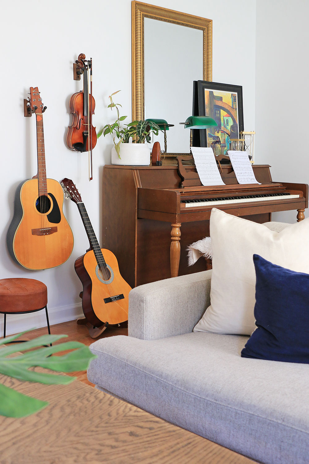 Music-room-with-guitars-and-piano