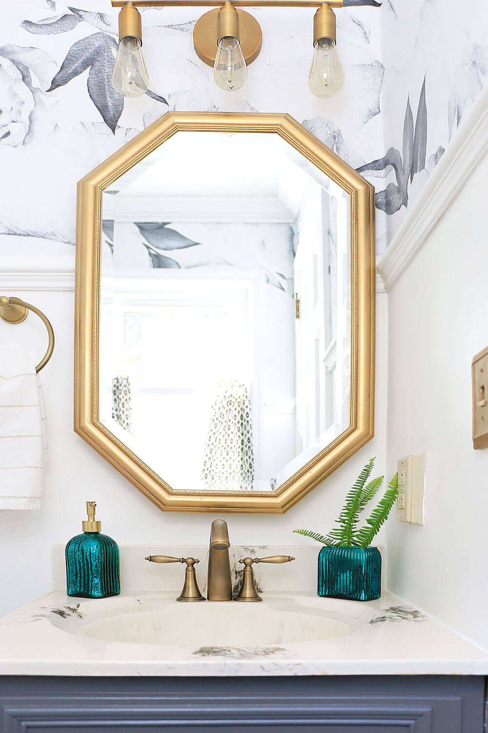 Gold-bathroom-mirror